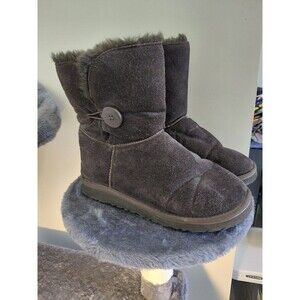 Ugg Dark Brown Bailey Button 5803 Size US W 8 - Womens